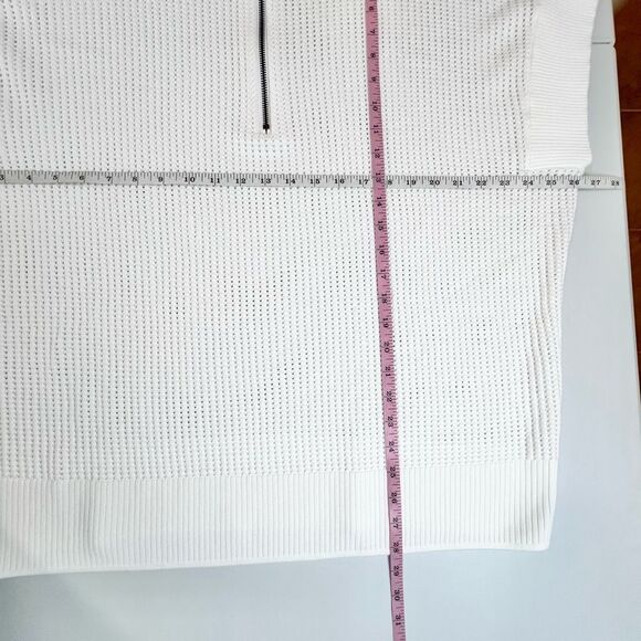 NWT Livi Lane Bryant Short Sleeve Half Zip Mesh Sweater White Size 18/20 - Picture 10 of 13